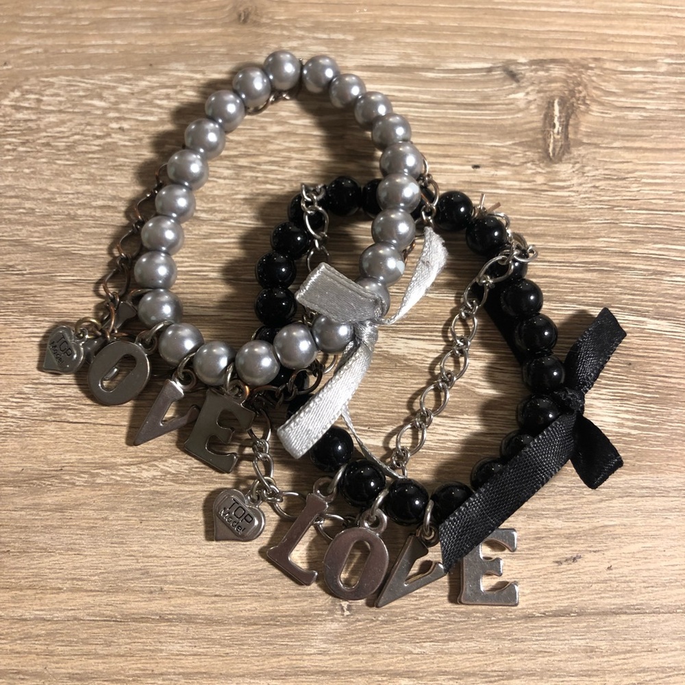 Love black and grey bracelet with bow lace